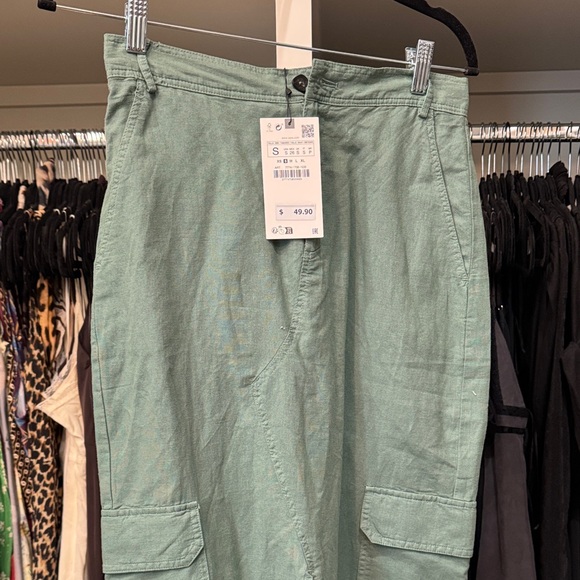 Green Cargo Skirt - Picture 2 of 3